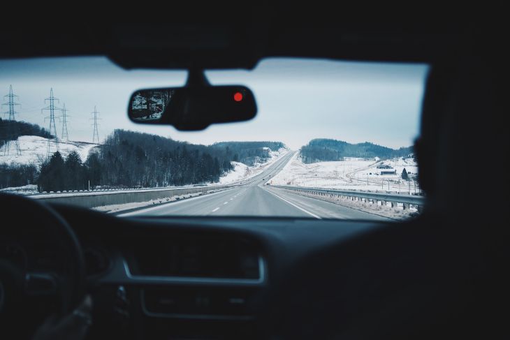 5 странных, но действенных лайфхаков по уборке машины: автовладельцам на заметку