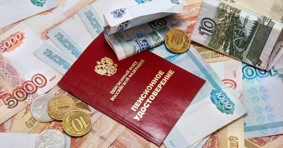 Как получить пенсию в 100 тысяч рублей: новые предложения для граждан