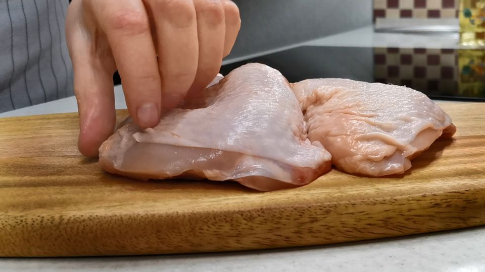 Куриные бедрышки на новой волне: невероятный рецепт, который вас удивит