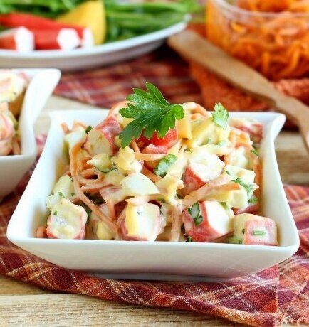 Салат с крабовыми палочками и морковью по-корейски: новый взгляд на любимое блюдо