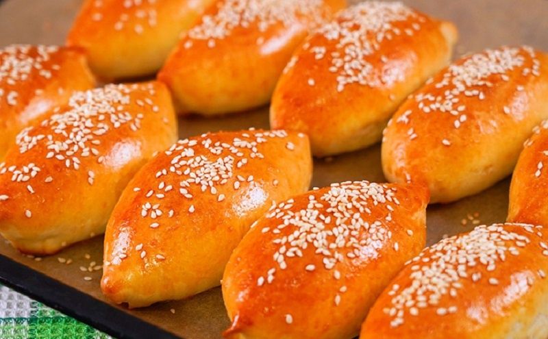 Как приготовить идеальное пуховое тесто для пирожков: секреты домашней выпечки