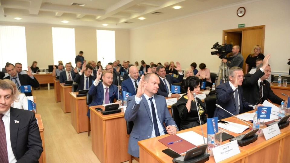 Новые законы 2025 года: Как изменения коснутся россиян