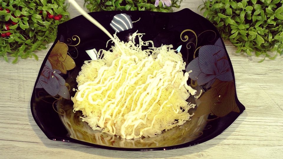 Салат с курицей и свеклой: необыкновенное сочетание для вашего стола