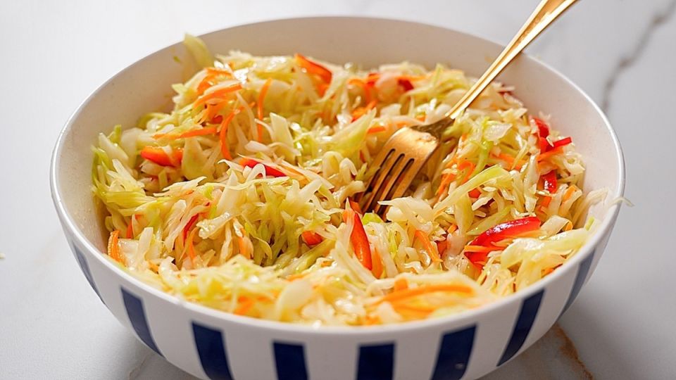 Хрустящая маринованная капуста: быстрая заготовка с невероятным вкусом