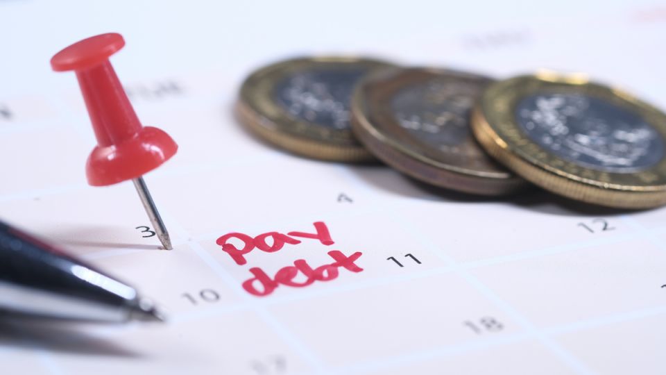 Как коллекторам удается за копейки выкупать долги и что об этом стоит знать