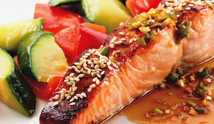 Лосось в гармонии вкуса: медово-горчичная глазурь для романтического ужина