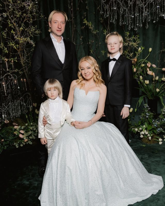 Новая жизнь в семье Рудковской и Плющенко