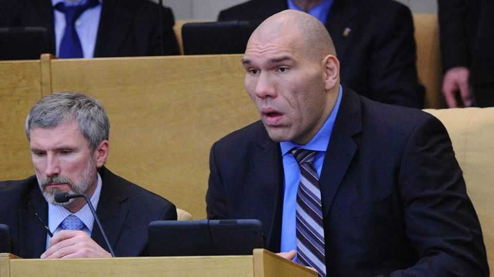 Пенсия депутатов: мифы о богатстве и реальность