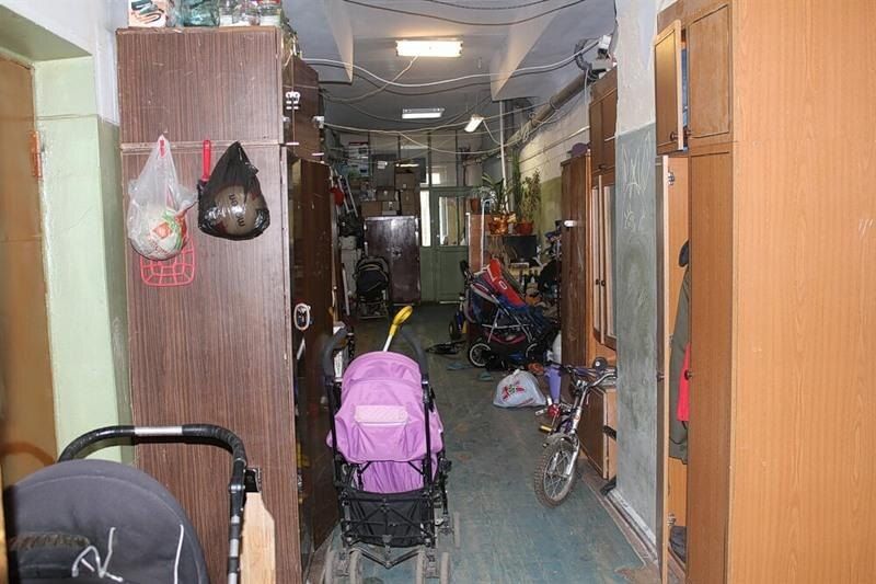 Тамбуры под угрозой: жильцов многоэтажек могут начать штрафовать за незаконные конструкции