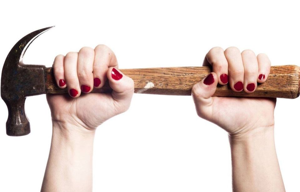 Женщина освободилась от оков брака и нашла себя