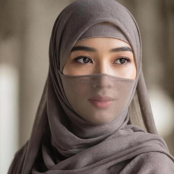 Казахстан вводит новые правила: штрафы за ношение закрывающей лицо одежды в общественных местах