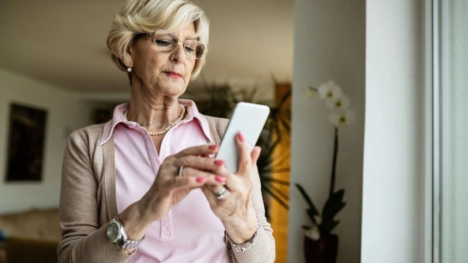 Электронное пенсионное удостоверение: новый взгляд на льготы для пенсионеров в 2025 году