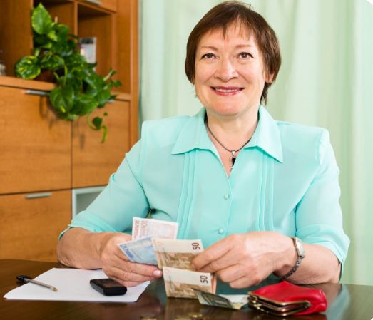 Почему пенсии выросли не для всех: что стоит за различиями в начислениях