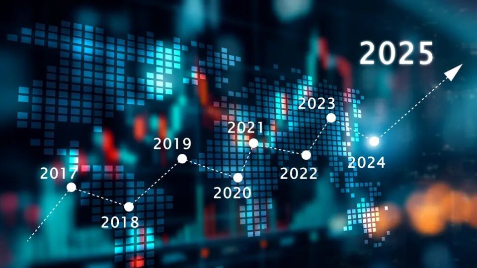 Пенсии в России: Почему работающие получают меньше, чем неработающие?