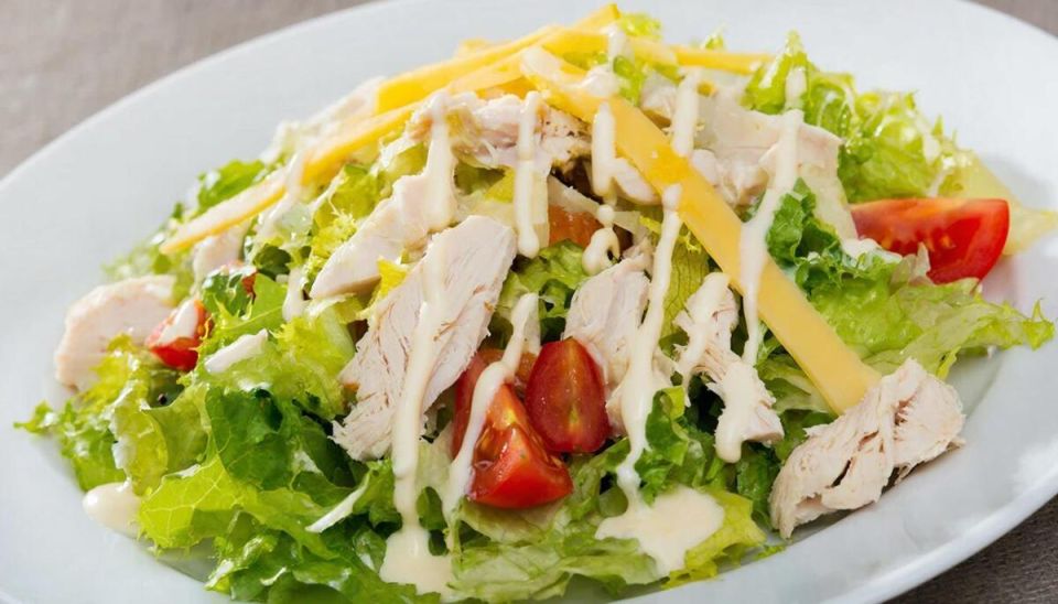 ПП-салат для похудения: заправляю греческим йогуртом и не беспокоюсь о лишнем весе