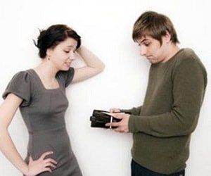 Причины плохого управления финансами: как психология влияет на наши расходы